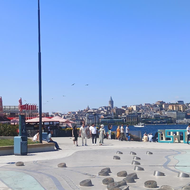 LunaBoost - Dijital Pazarlama Ajansı ve Web Tasarım Hizmeti görseli