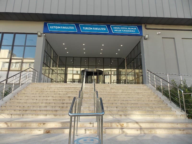 Pamukkale Üniversitesi Turizm Fakültesi İletişim Fakültesi ve Denizli Sosyal Bilimler Meslek Yüksekokulu görseli